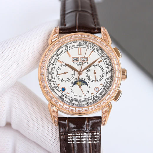 Noob Maker，N厂市场独家，耗时2年，18k包金版本和定制版手工镶钻工艺来啦，由20种不同钻组成，色泽艳丽，扣子也点缀21颗钻，搭配正品一致的美洲鳄鱼皮表带百达.翡丽超级复杂功能计时系列 商品图9