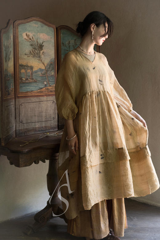 Mutedance  金色/裸色植物染纱质真丝连衣裙 商品图7