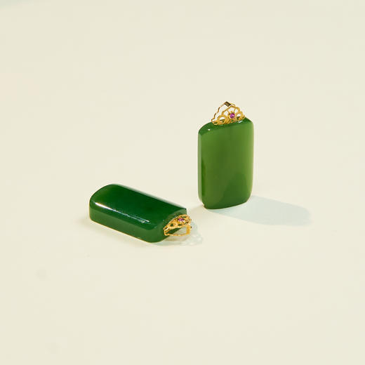 18K碧玉无事牌吊坠约13*24mm 商品图0