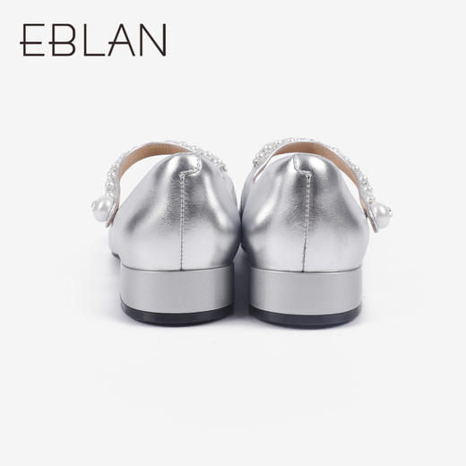 伊伴秋季女鞋单鞋B24482250 商品图3