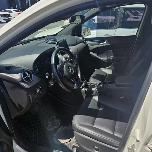 奔驰 B 200时尚型【长租-北京】 商品图4