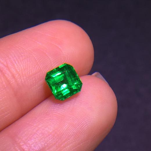 1.42ct 祖母绿裸石 商品图3