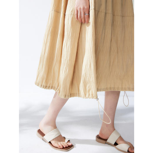 棉仓343616005-圆领立体花苞廓形抽绳立体肌理长款连衣裙 商品图4