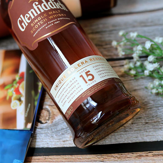 格兰菲迪15年 苏格兰单一麦芽威士忌 700ml 商品图3