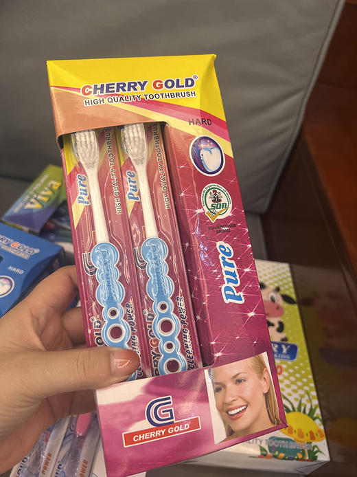 随机发！老外牙刷~男女都有，儿童款很少，NO退NO换！ 商品图9