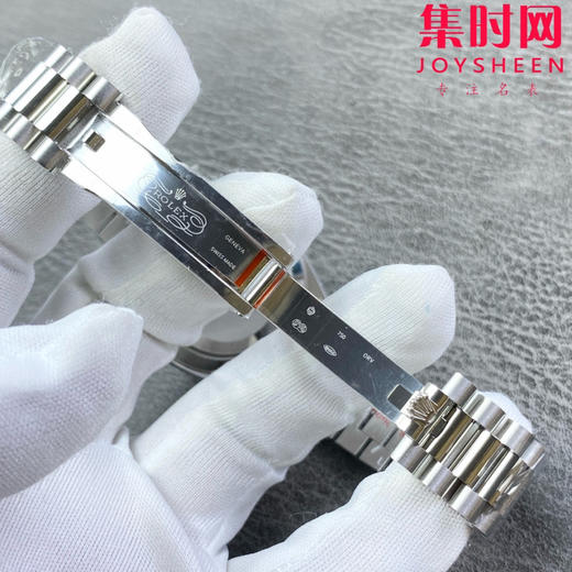 劳力士星期日历型系列 日志40mm 冰蓝盘
款式：男士腕表 商品图6