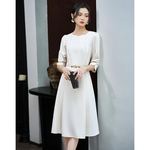 米思阳2025秋季新款收腰显瘦法式复古连衣裙高级感纯色裙子女2938 商品图1