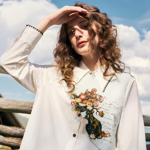 两三事梵高文艺热恋花束 森女风绣花布拼接长袖衬衫女S24QC456 商品图2