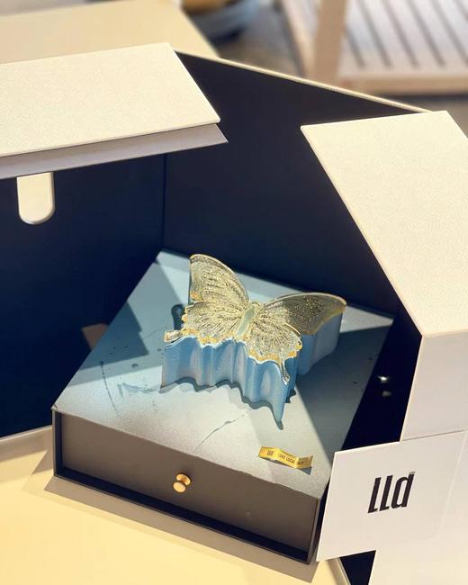 蝴蝶梦境（表面水晶糖较厚，需要用力敲哦） · 慕斯蛋糕 商品图10