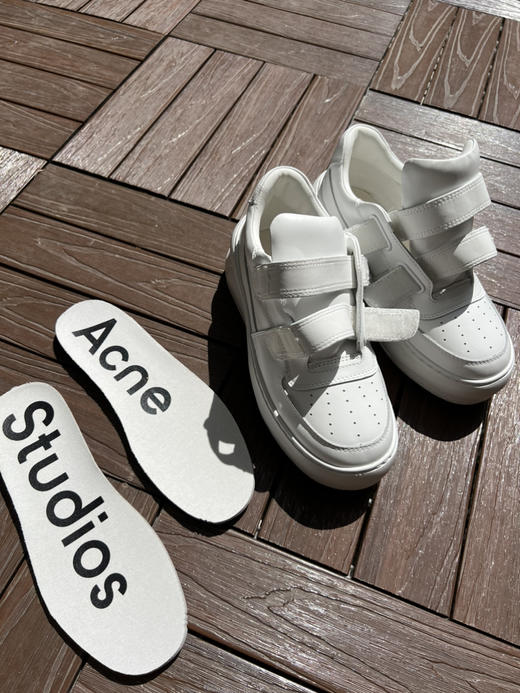 85-10 马思纯 渠道货 AC 24秋冬 笑脸面包鞋 超轻厚底魔术贴小白鞋 巨好穿 商品图14