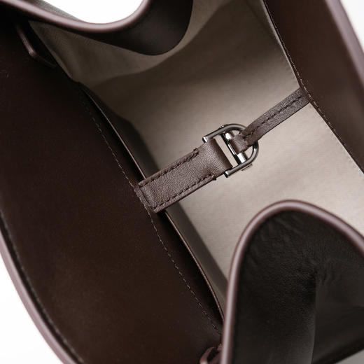 ROMI STUDIO “复古优雅” 双层荔枝纹头层牛皮托特手提包 24SSB181 商品图3