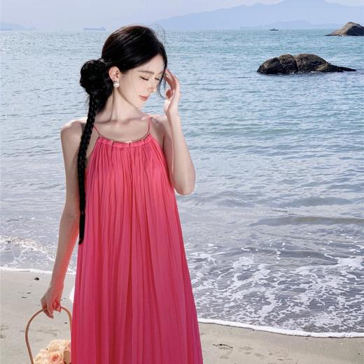 【法式轻奢系列！高级感挂脖连衣裙】多巴胺海边，挂脖性感度墙裂推荐，法式过膝长裙压褶大摆连衣裙，波西米亚海边度假中长裙L 商品图1