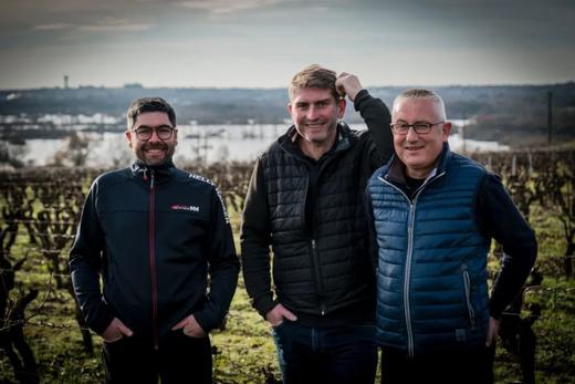 玉兔酒庄品丽珠马贝克干红葡萄酒 商品图0