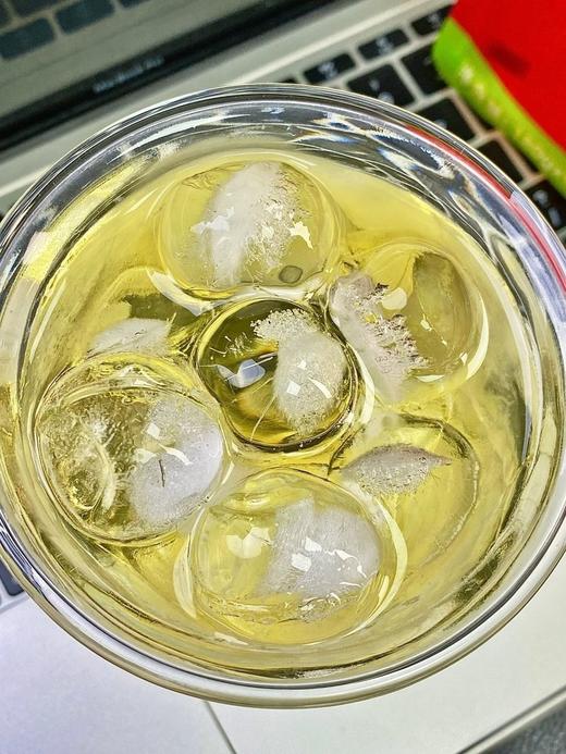 🔥NEW 【耶气满满苹果汁】好喝的苹果汁!一袋≈一个苹果（200g）✔️ ✅配料表只有水+浓缩苹果汁！畅饮无忧！ ✅我们将100%一直贯彻！纯正甜味来自于苹果本身！ 商品图5