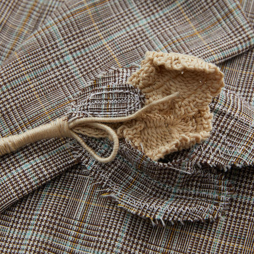 谜底格子西装外套女2024秋季新品松弛感宽松中长款西服243MW1126 商品图3