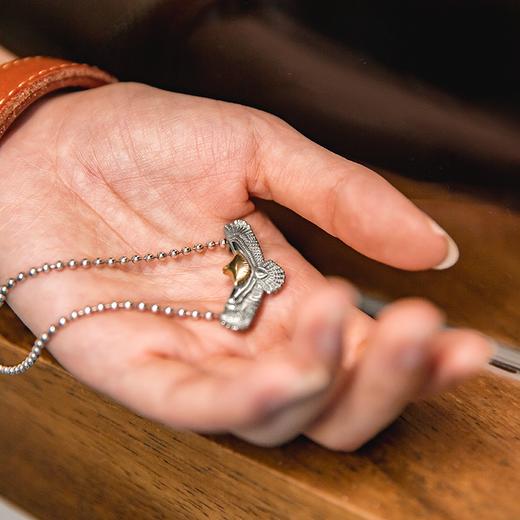 马登女装 复古印第安飞鹰羽毛黄铜挂件项链手链鞋饰小众艺术礼物 商品图0