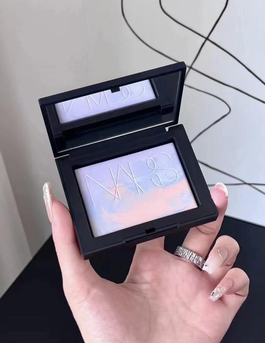 纳斯NARS蜜粉饼 流光美肌清透蜜粉饼 定妆粉控油 星云紫蜜粉饼/红壳加量限定款 商品图7