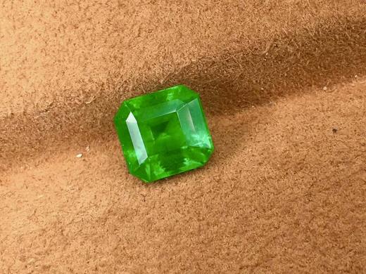 1.94ct 祖母绿裸石 商品图1