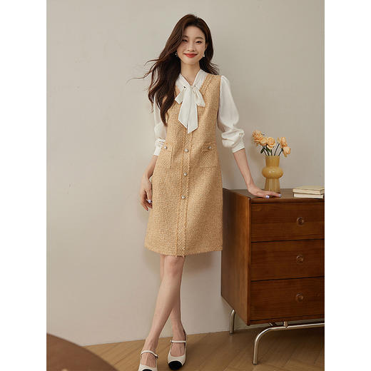 【五折购】熙世界法式假两件小香风连衣裙秋新款气质飘带V领长袖直筒裙子 商品图4