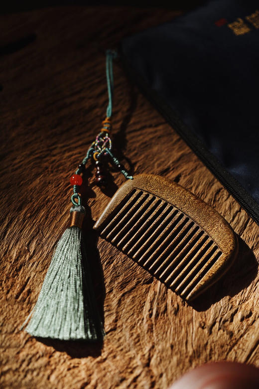 【青山特惠】金丝楠【颜末】木梳-挂件 s8 商品图7