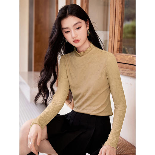 【年终特卖】熙世界半高领蕾丝T恤打底衫2025秋冬新款内搭修身显瘦长袖上衣 商品图1