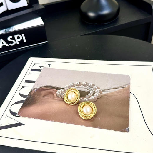 CHANEL vintage 鸟巢珍珠 耳钉 商品图2