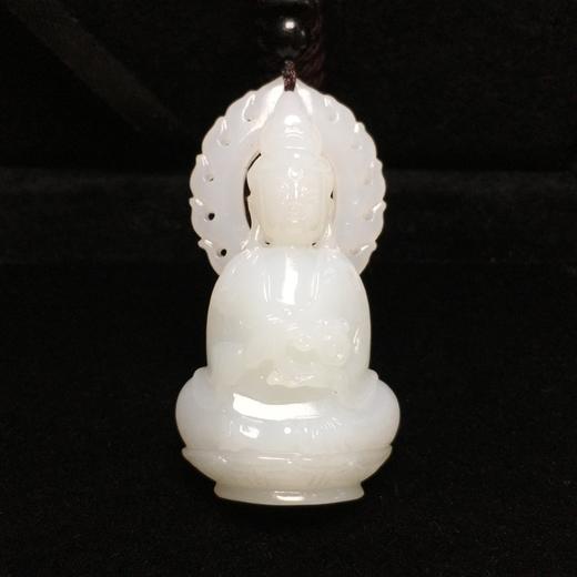 558001 和田玉莲花观音 宝相庄严，佛光普照，饱满油润，雕工极好， 尺寸：56.2/29.5/14.6 重：31  超值价：3380 商品图0