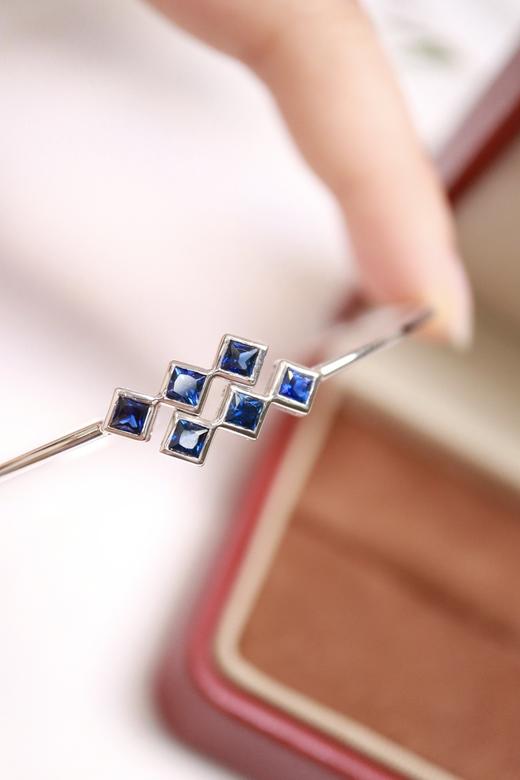 1.11ct 蓝宝石手镯 商品图3