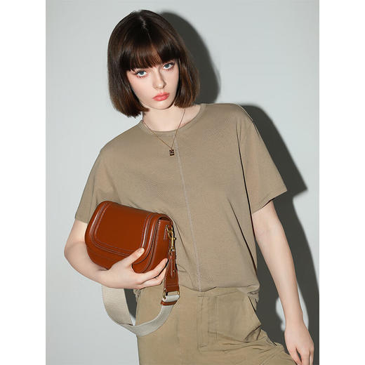 COCOBELLA设计感装饰线无侧缝舒适上衣老钱风短袖T恤TS0019C 商品图1