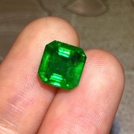 2.94ct 祖母绿裸石 商品图0