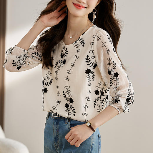 雀说新款气质植绒花朵简约宽松百搭休闲圆领套头韩版减龄上衣AL288 商品图3