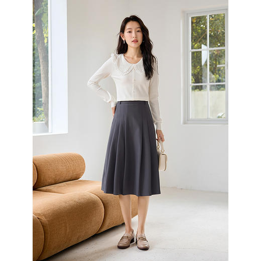 【专属特价】熙世界白色娃娃领针织衫2025秋季新款法式甜美风羊毛打底衫上衣 商品图4