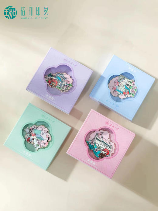 武大樱漫小狐狸冰箱贴 商品图0