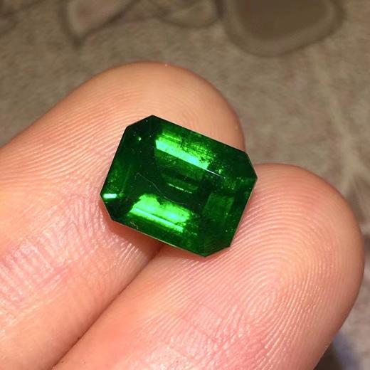 2.69ct 祖母绿裸石 商品图6