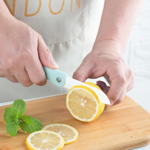 【9.9元抢！陶瓷折叠水果刀】陶瓷刀厨房小刀具便携式链子折叠刀，无需研磨不易氧化，多功能随身迷你家用陶瓷水果刀QQ 商品图2