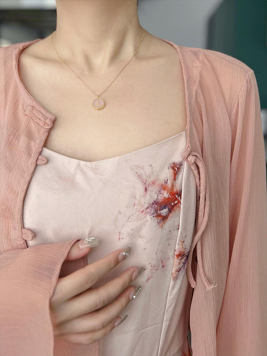 【幸运字母项链】18k黄金 专属字母定制 从A-Z 赋予独属自己的意义 日常佩戴/送闺蜜/送妈妈都合适~ 湖州仓 商品图9