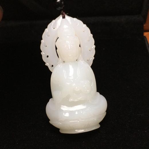 558001 和田玉莲花观音 宝相庄严，佛光普照，饱满油润，雕工极好， 尺寸：56.2/29.5/14.6 重：31  超值价：3380 商品图5