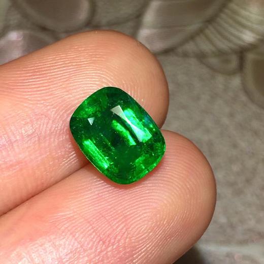 2.27ct 祖母绿裸石 商品图4