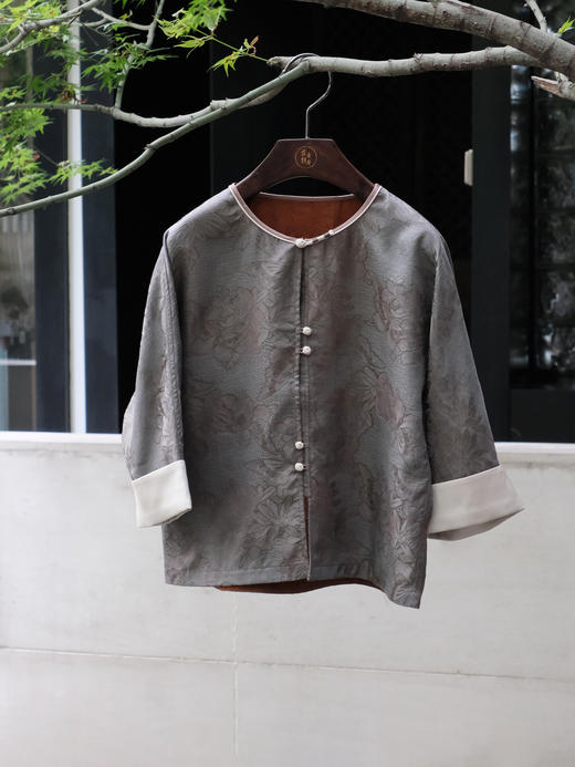 盛唐婧 |真丝提花罗芍药花开外套上衣-紫色 商品图0