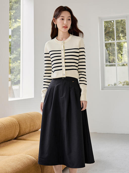 【年终特卖】熙世界小香风条纹针织开衫2025年秋季新款休闲圆领法式复古上衣 商品图2