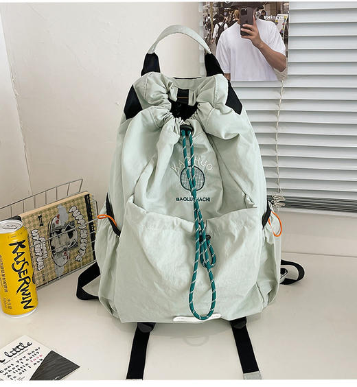 👉【椒盐和猫束口抽绳大容量背包】✅超大容量设计，轻松装下羽毛球拍、笔记本电脑、✨书本等日常用品，完全满足了我对于实用性的需求！ 商品图5