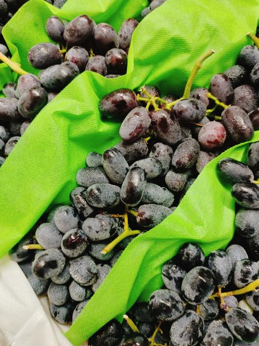 黑加仑无籽提子2斤 商品图1