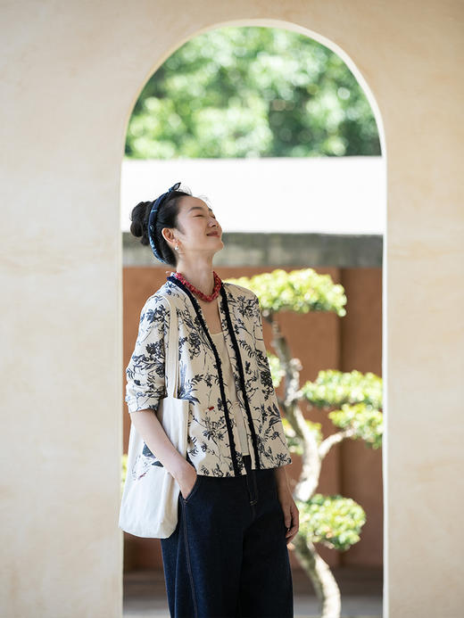 牧衣游 印花纯棉头巾百搭文艺风围巾 秋冉【不支持会员折】 商品图3