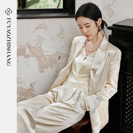 FUYAO扶摇 醋酸缎面西装套装女轻奢国风阔版西服直筒裤两件套 商品图9