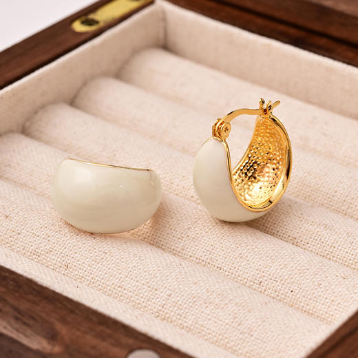 yszz-08002【云赏珠宝】法式复古彩色珐琅多巴胺简约耳环s925银针耳饰 商品图6