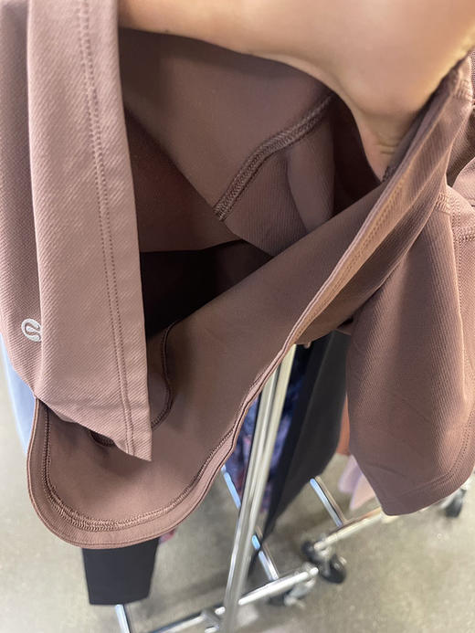 Lululemon License to Train 女士4英寸排汗速干高腰抽绳运动短裤 商品图4