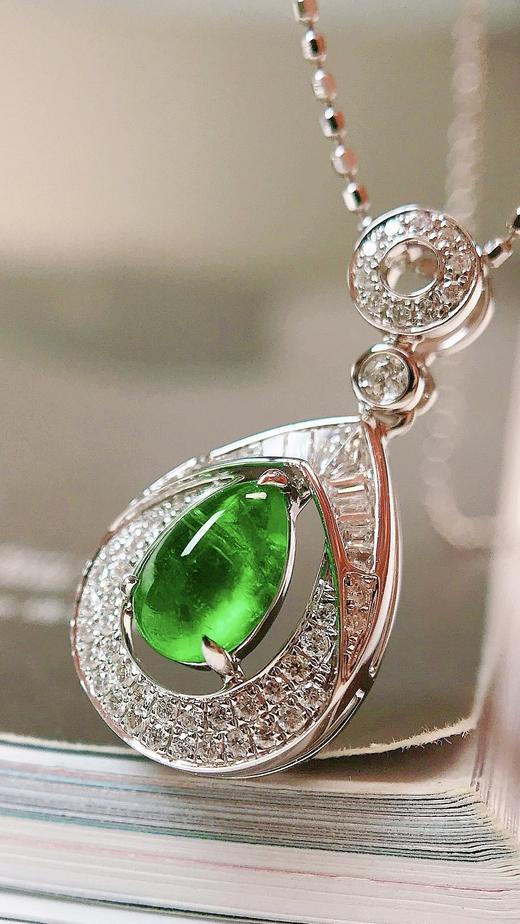 0.57ct 祖母绿吊坠 商品图2