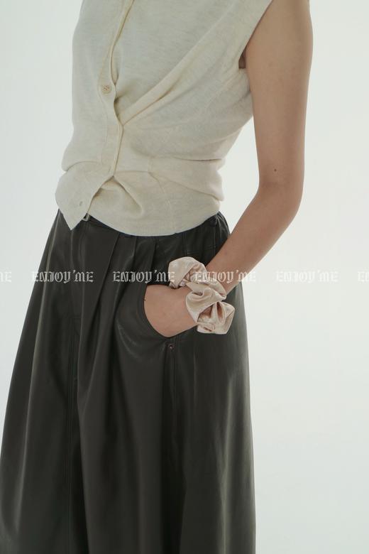 【门店同款】ENJOY秋季less is more斜扣V领针织衫 158892942 商品图6