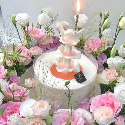 【多比尼鲜花许愿池蛋糕】 商品图2