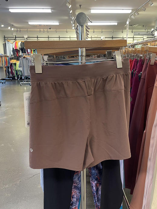 Lululemon License to Train 女士4英寸排汗速干高腰抽绳运动短裤 商品图2